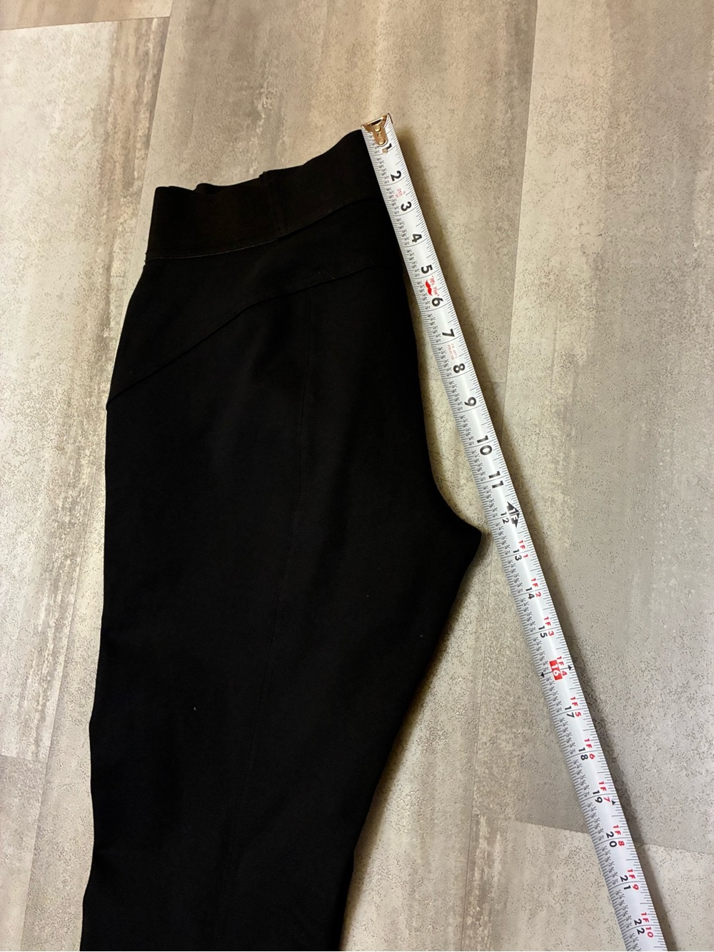 Simply Vera Vera Wang Black Skinny Ponte Pants - Sleek Fit - Picture 5 of 9
